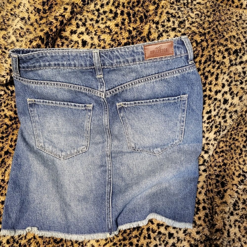 HOLLISTER JEAN SKIRT - Picture 3 of 4